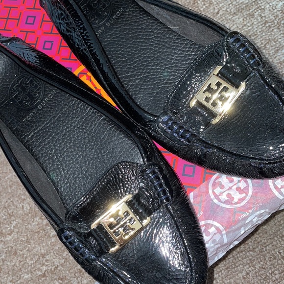 Black Tory Burch Divers - Picture 2 of 3